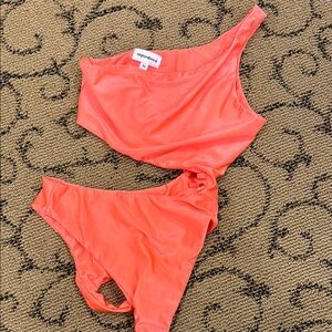 Superdown Coral Cut Out One-Shoulder Bodysuit